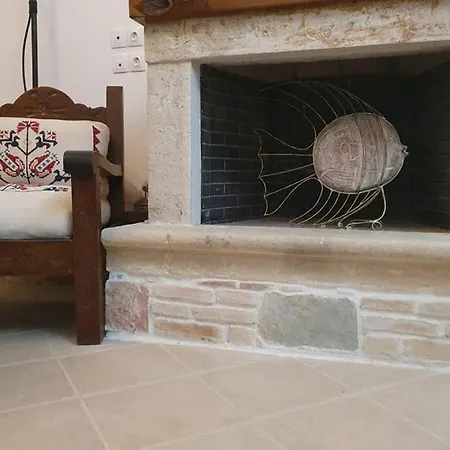 Villa σγουρής